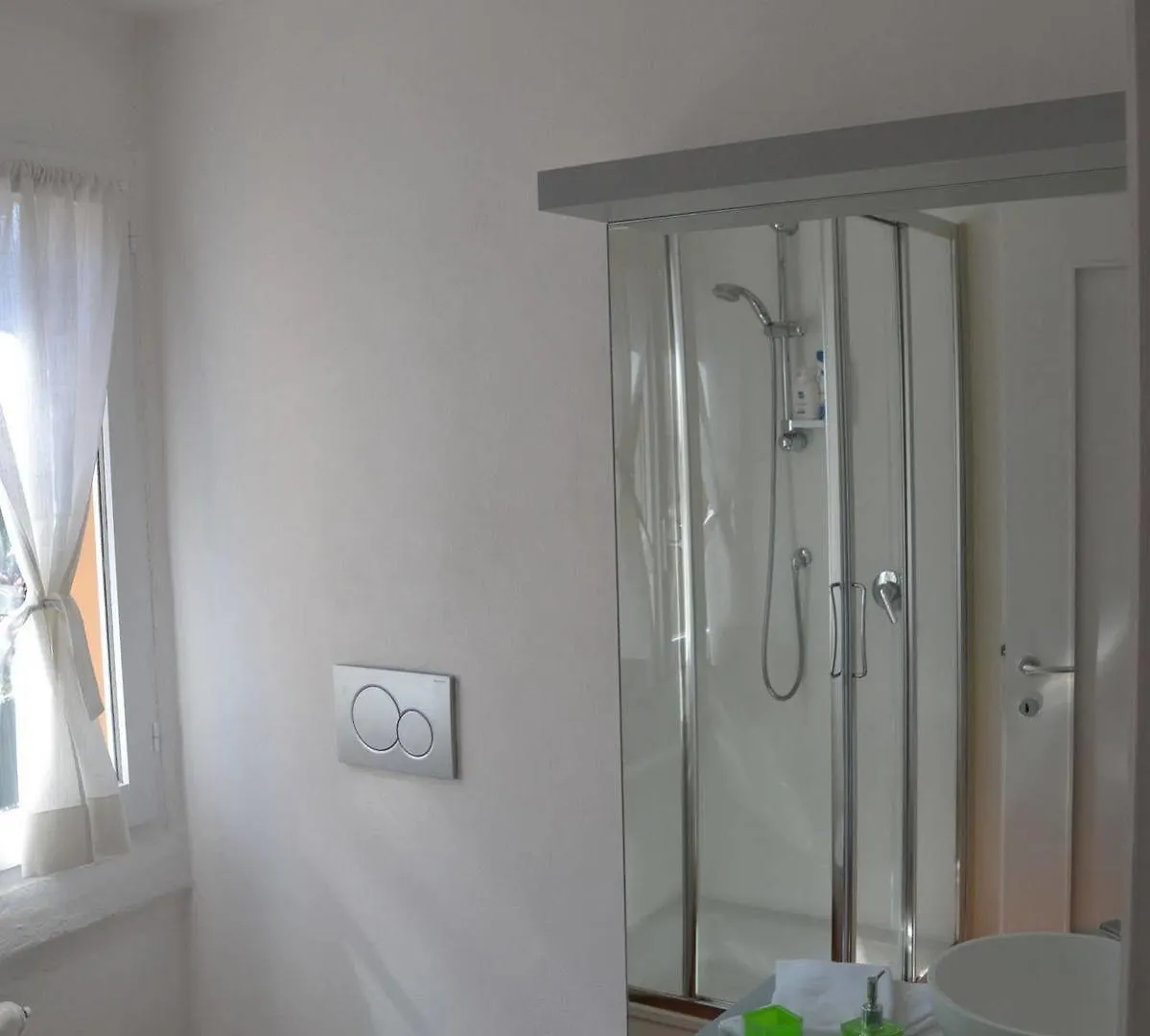 Bed & Breakfast Villa Nina Relais Boutique B&B Carate Urio